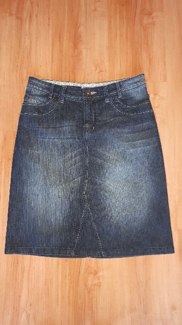 Dámská džínová, riflová sukně