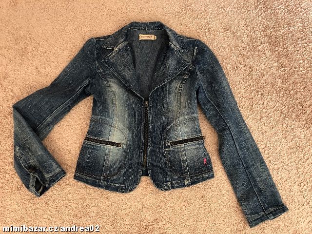 džínová bunda riflová