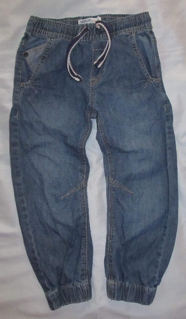 Riflové, džínové kalhoty