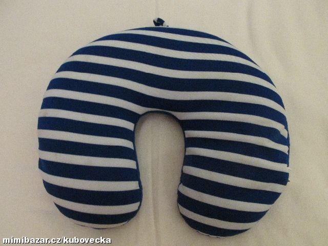 CESTOVNÍ POLŠTÁŘEK