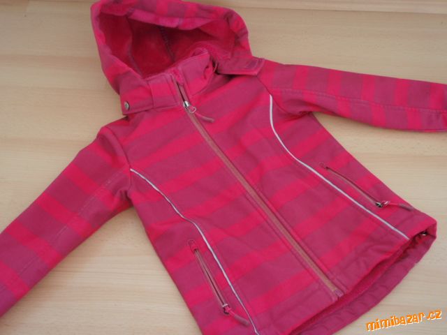 Softshellová bunda s kožíškem 110/116