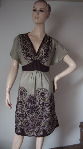 Oasis luxusní hedvábné šaty s květy V.40