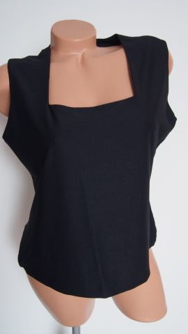 Kaliko pružný, černý top s hranatým výstřihem V.44