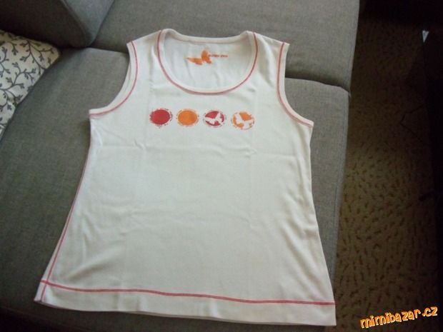 bílé triko, tílko