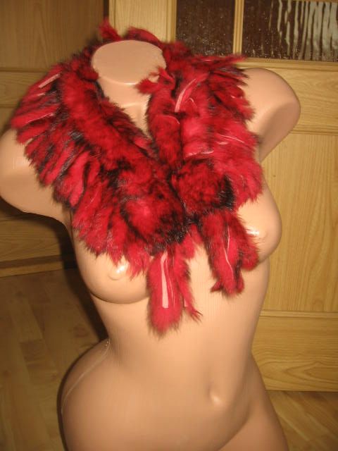 Nová červená / vínová dámská šála / pravá kožešina