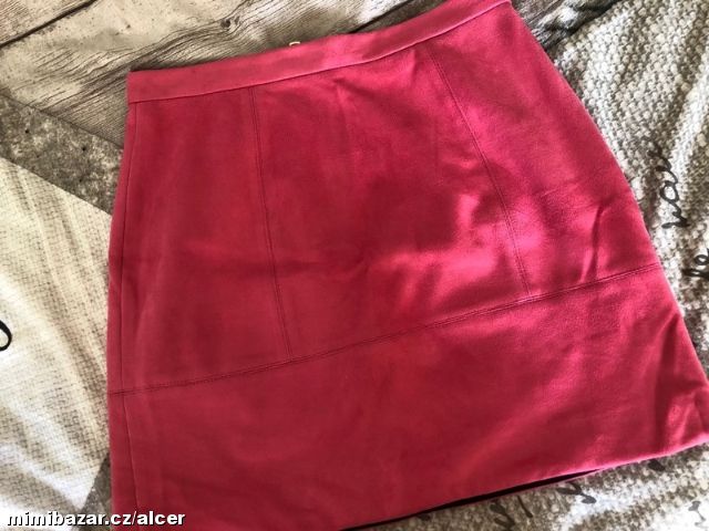 ★★★KRÁSNÁ POUZDROVÁ SUKNĚ ★★★
