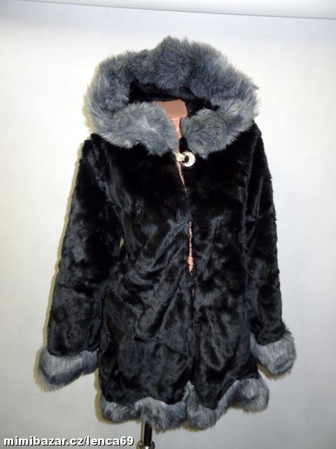 KRÁSNÝ DOVOZOVÝ KOŽÍŠEK !!!