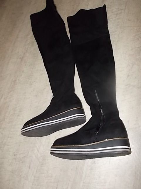 UŽASNÉ NADKOLENKOVÉ KOZAČKY NA PLATFORMĚ 100%STAV