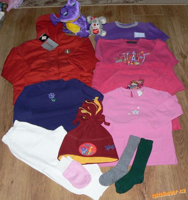 Oblečení pro holčičku 2-3 roky