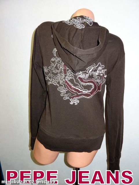 KRÁSNÁ ZNAČKOVÁ MIKINA!!