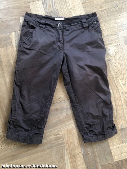 HNĚDÉ 3/4 KALHOTY, KRAŤASY