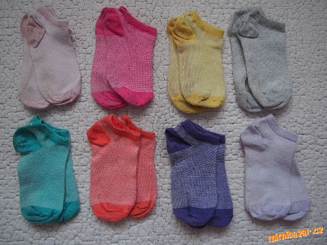  + + CENA CELKEM: 8x KOTNÍKOVÉ NÍZKÉ PONOŽKY + + 