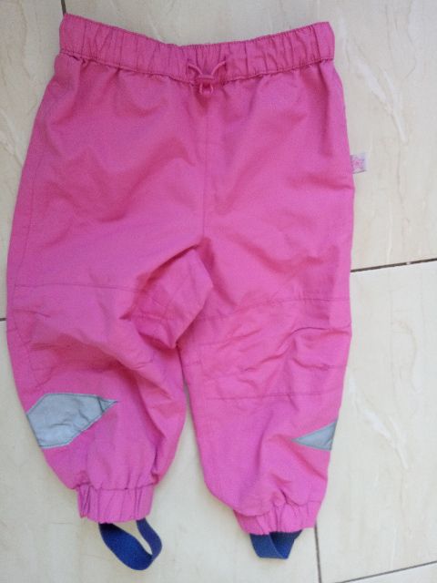 Outdoorové kalhoty do proměnlivého počasí