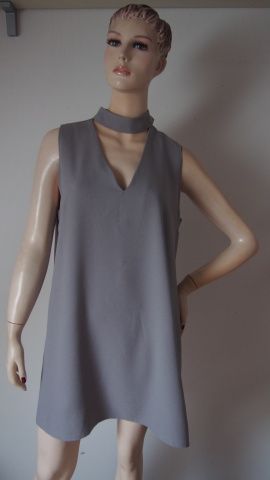 Pretty little things šedé šaty áčkový střih V.40