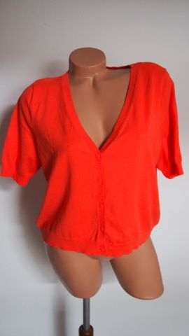 Propínací korálový svetřík F&F V.48