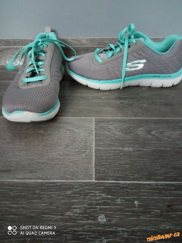 Botasky SKECHER