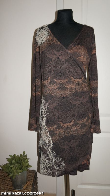 Desigual nádherné šaty vel.L