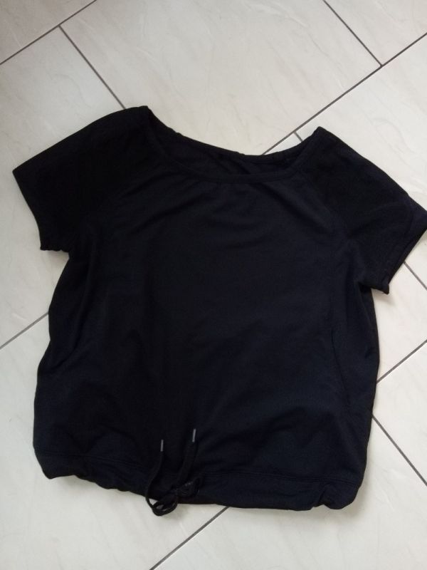 Parádní sportovní tričko triko