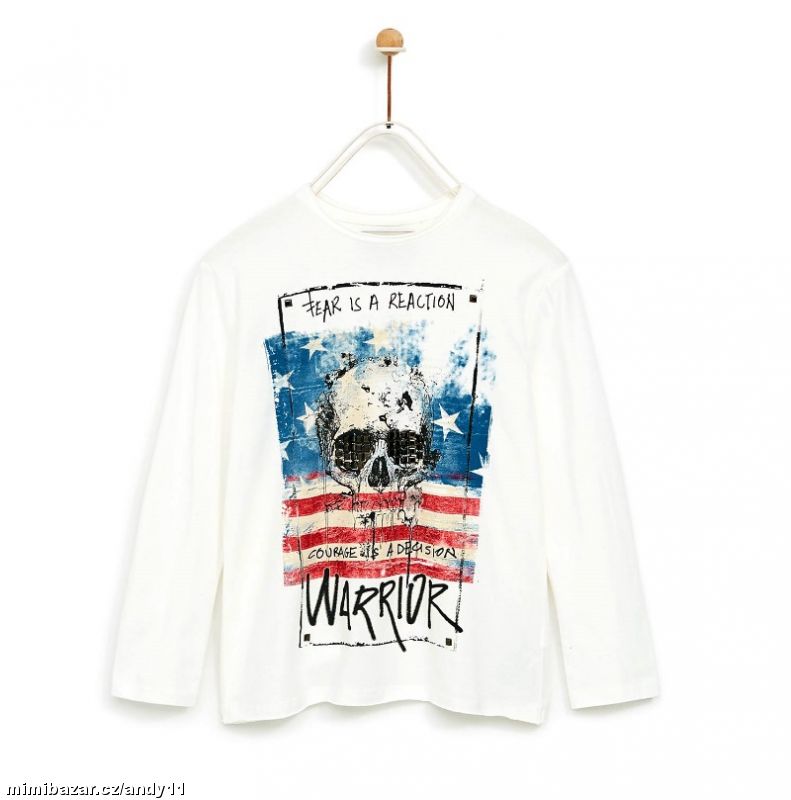 Bílé triko s lebkou a kamínky jako N.O.V.É.