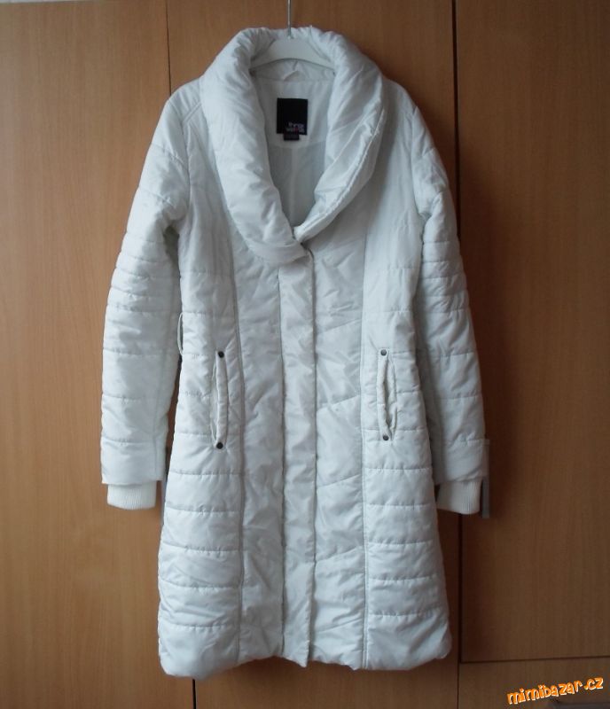 Bílá bunda bílý kabát kabátek