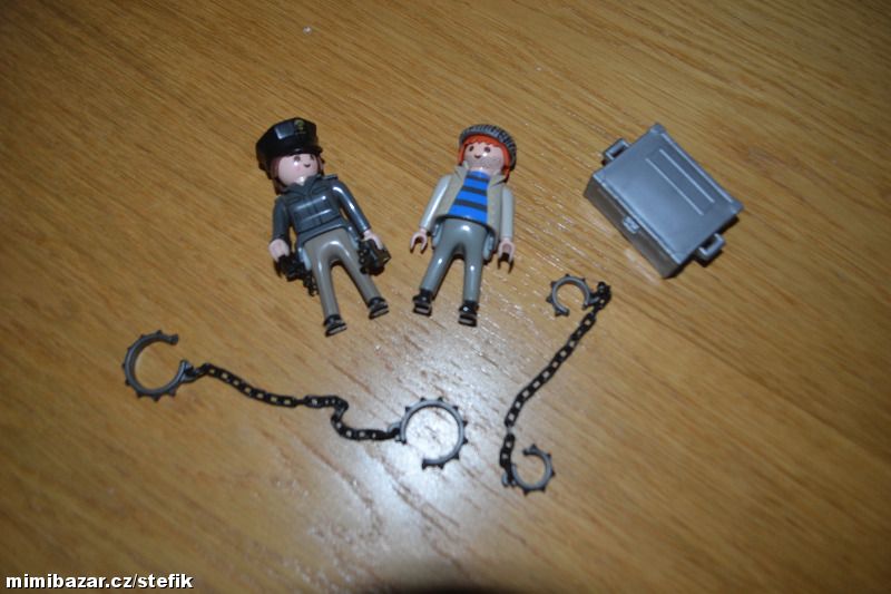playmobil zoděj + policejní panáček