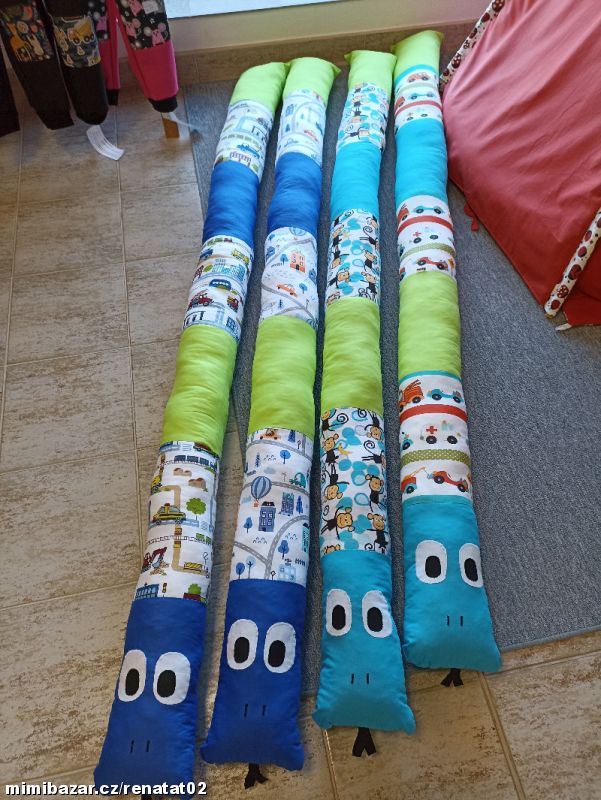 DLouhý polštář had 200x40obvod