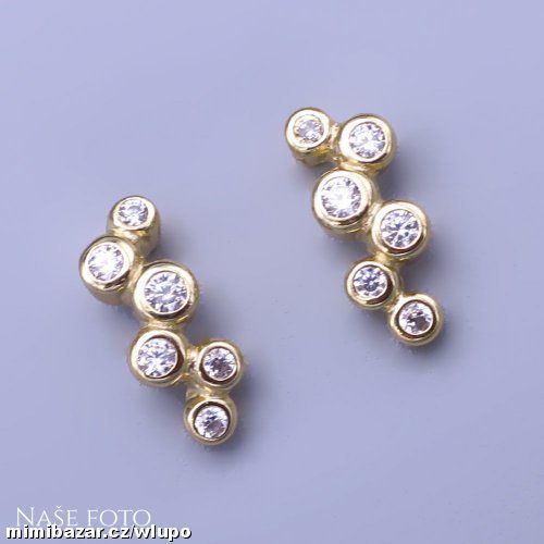 Jemné stříbrné náušnice se zirkony zlacené