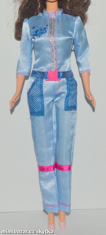  + + + OBLEČENÍ PRO PANENKU BARBIE + + + 