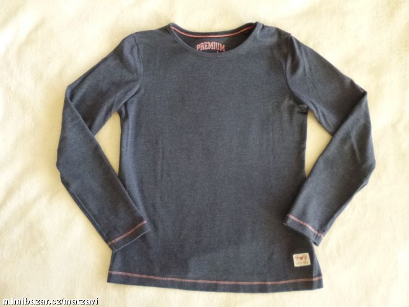 Modré sportovní triko s růžovým prošitím