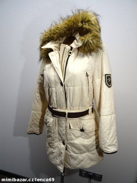 KRÁSNÝ ZIMNÍ KABÁTEK "!!