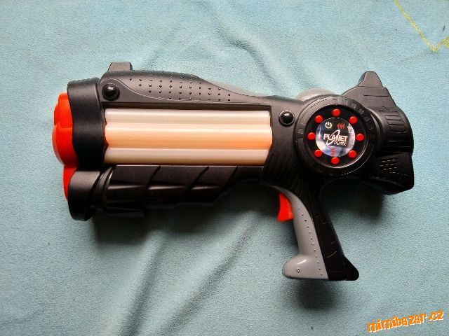 Laserová pistole se zvukovými efekty