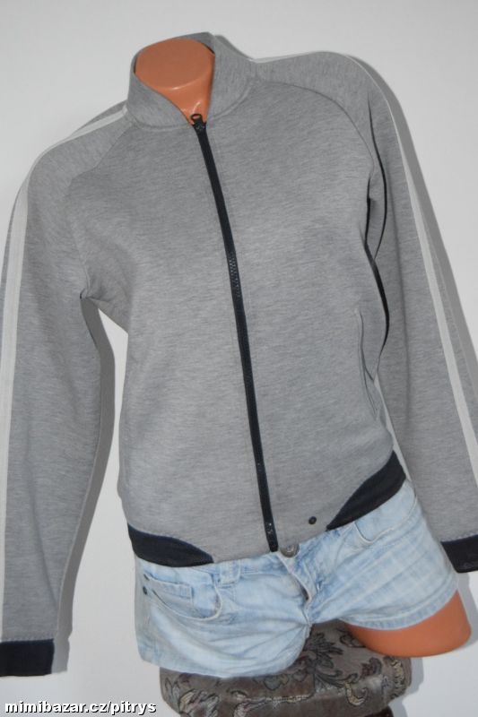 ***MIKINA zn. KARITRAA vel. M ***