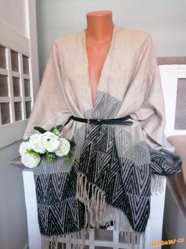 *** SMETANOVÉ PONČO - ŠÁLA ***