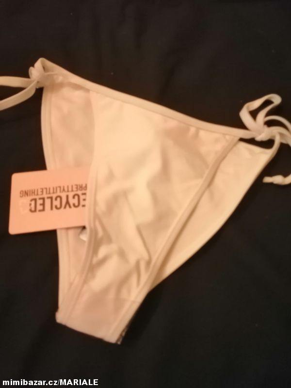 ♥️Krásné dámské plavkove kalhotky ♥️VEL. 38 ♥️