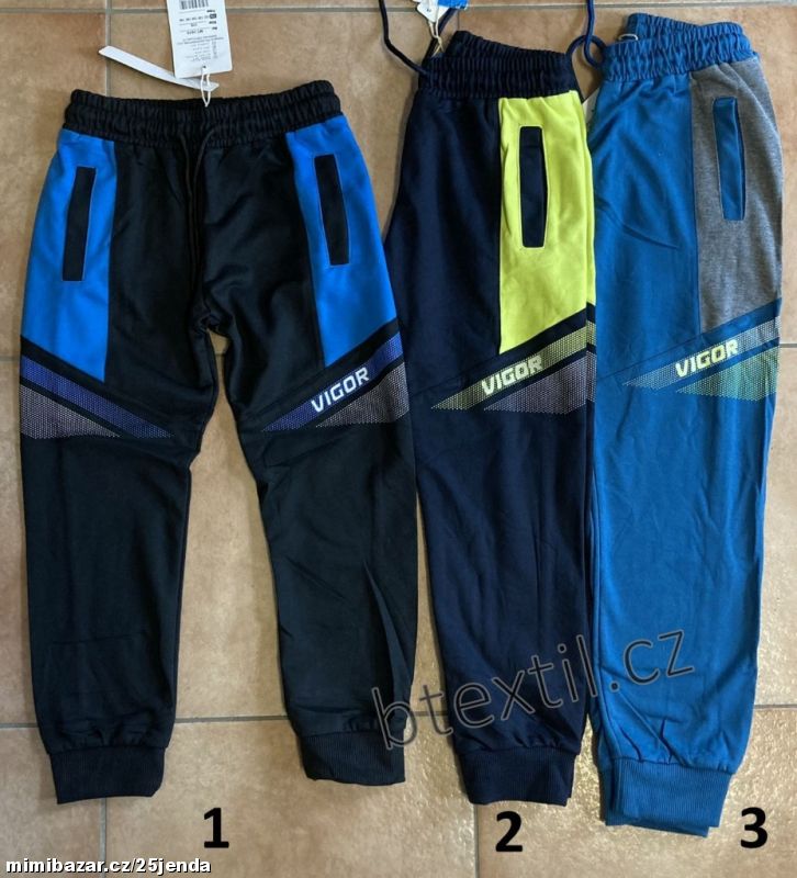 Chlapecké moderní tepláky 116-146