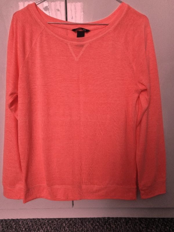 Zářivě/neonově melírované oranžové triko