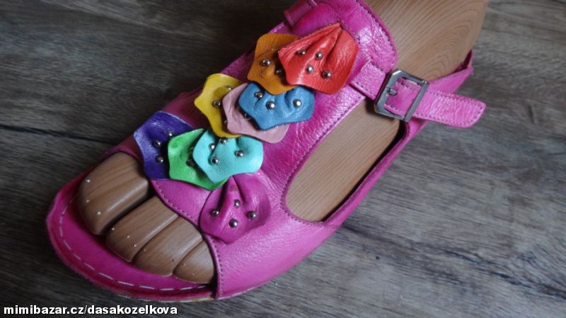 Krásné celokožené pantofle Hush Puppies v.40