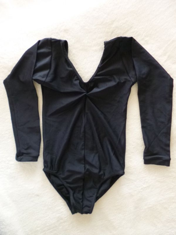 Černý trikot vel. 140-146