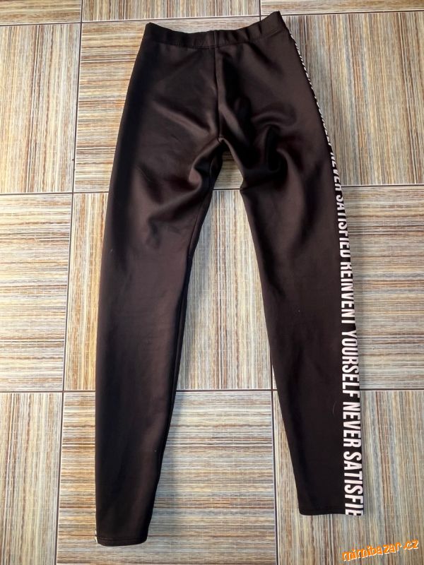 Legíny Bershka, vel. xs