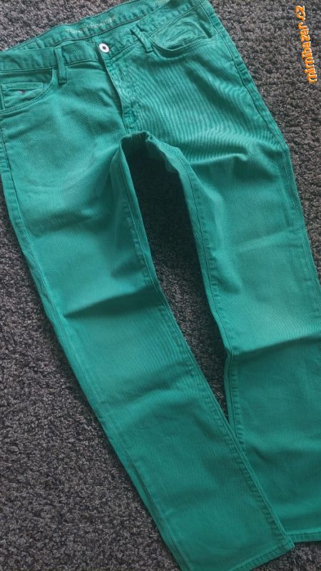 ZELENÉ SLIM FIT DŽÍNY TOMMY HILFIGER 34/32