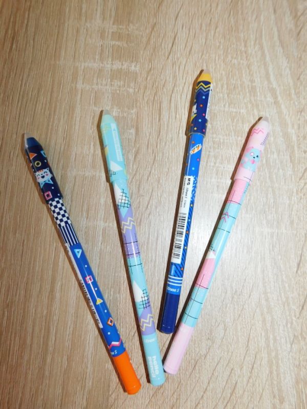 GELOVÉ -GUMOVACÍ PERO - MODRÁ NÁPLŇ-1 SADA = 4 KS