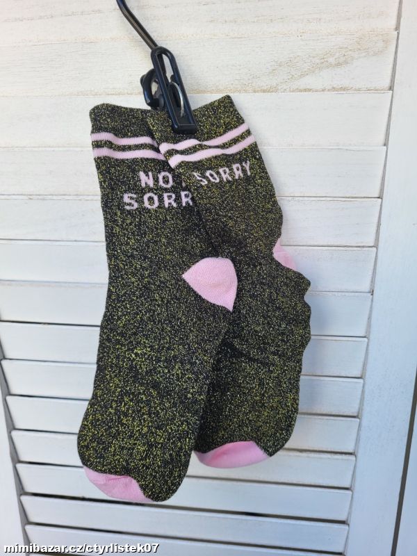 NEPOUŽITÉ TŘPYTIVÉ PONOŽKY 10-12 LET 62347