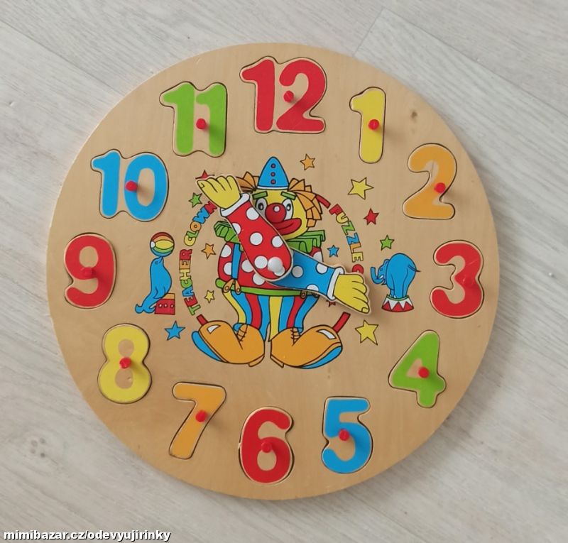 Dřevěné hodiny vkládačka