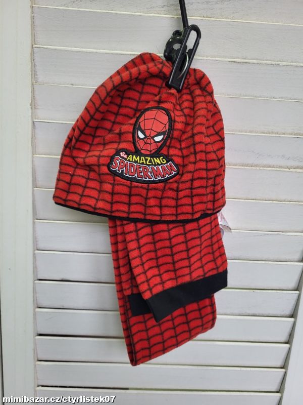 NEPOUŽITÁ SADA ČEPICE ŠÁLA SPIDERMAN 2-4 R 64018