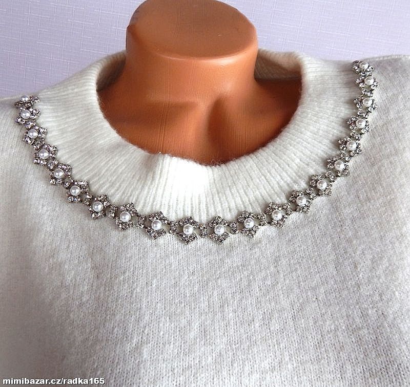 Měkoučký svetr s korálky vel.XL/48/50