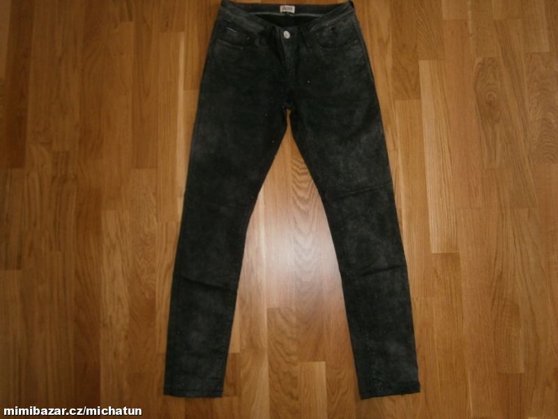Třpytivé rifle značky TOMMY HILFIGER, W29L34