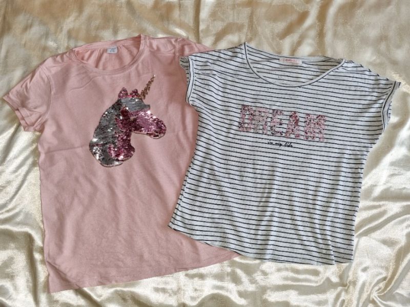 TRIČKA: růžové s jednorožcem, pruhované jak N.O.V.