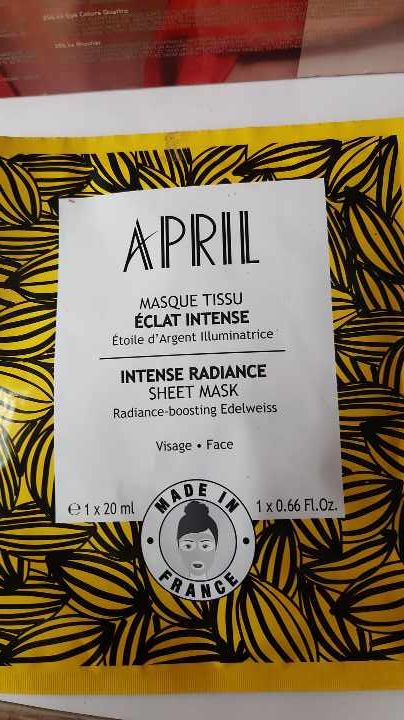 Latkova pletova maska April