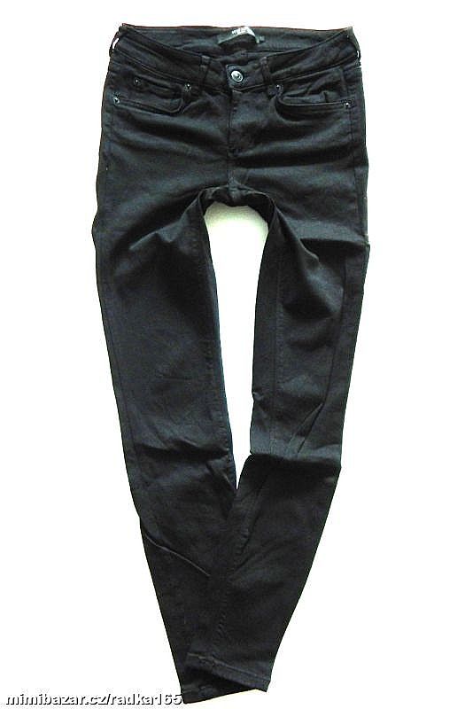 Pružné černé kalhoty vel.36/38
