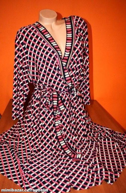 PŘEKRÁSNÉÉ LUXUSNÍ NOVÉ PRUŽNÉ ŠATY 48-50